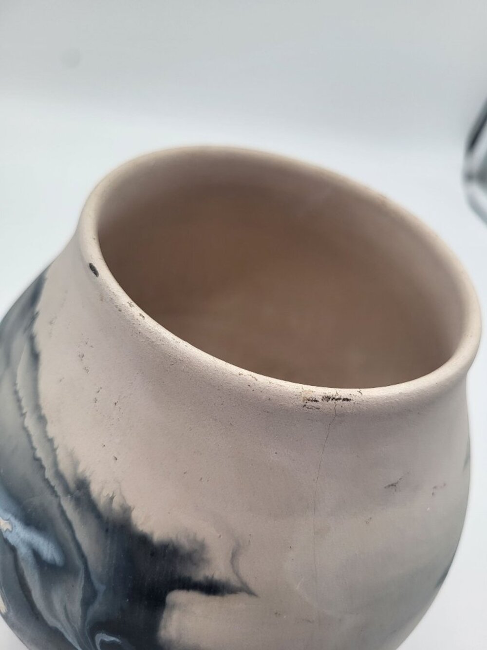 Vintage Nemadji Pottery USA Art Vase Blue Cream Marbled Swirl Matte Unglazed - Picture 11 of 11